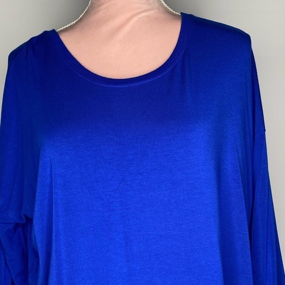 BABATON blue top. - Picture 2 of 11